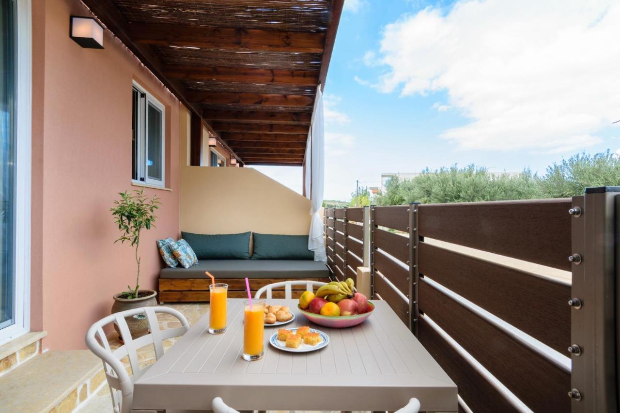 Iliana Apartments Falasarna Exterior photo
