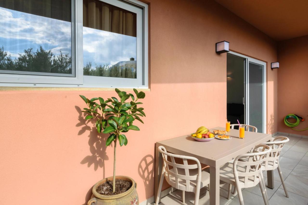Iliana Apartments Falasarna Exterior photo